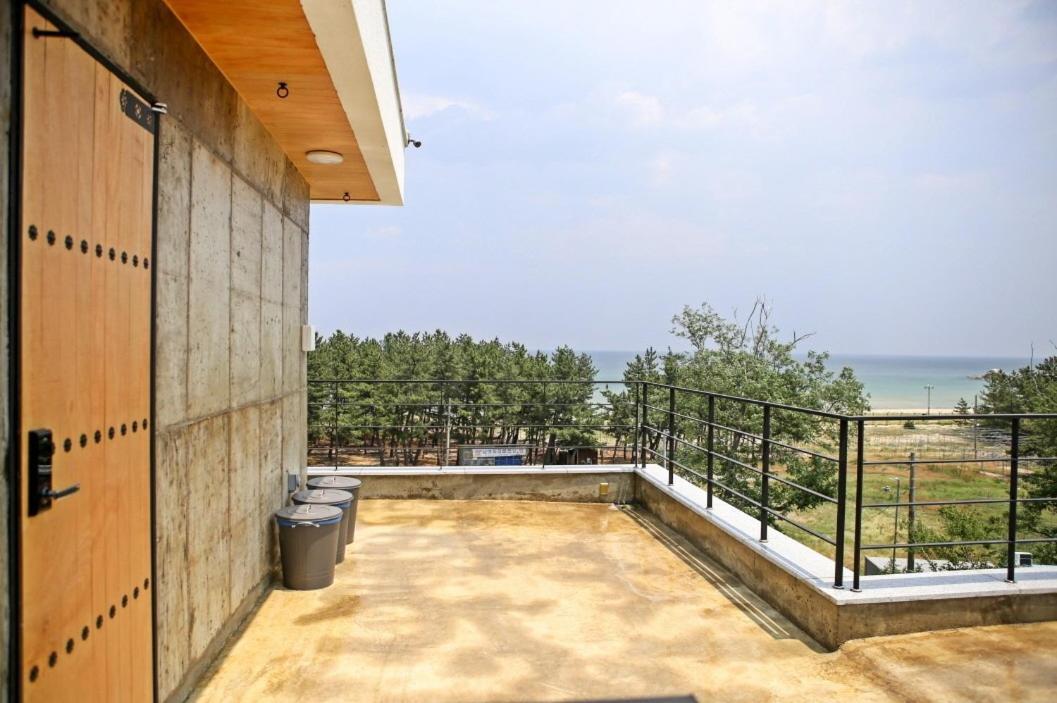 Yangyang Oceanview Pension Gwanggyeongwon מראה חיצוני תמונה